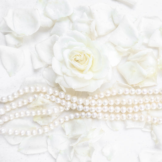 The Timeless Elegance of Pearl Jewelry: A Perfect Valentine's Day Gift 2024