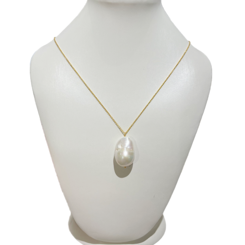 Chunky baroque pearl pendant necklace Priscilla