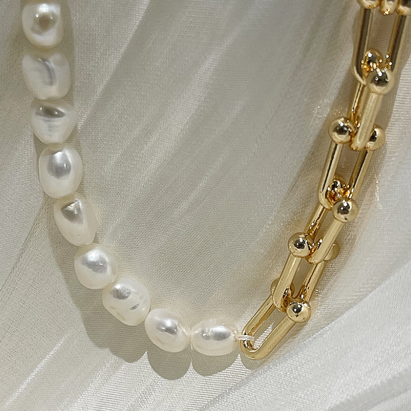 Freshwater Pearl Chain Necklace Peyton studio image