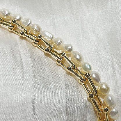 Freshwater Pearl Chain Necklace Peyton studio image with more details