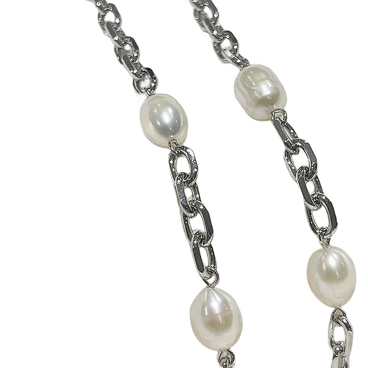Statement Chain Freshwater Pearl Embellished Necklace Jean in white background
