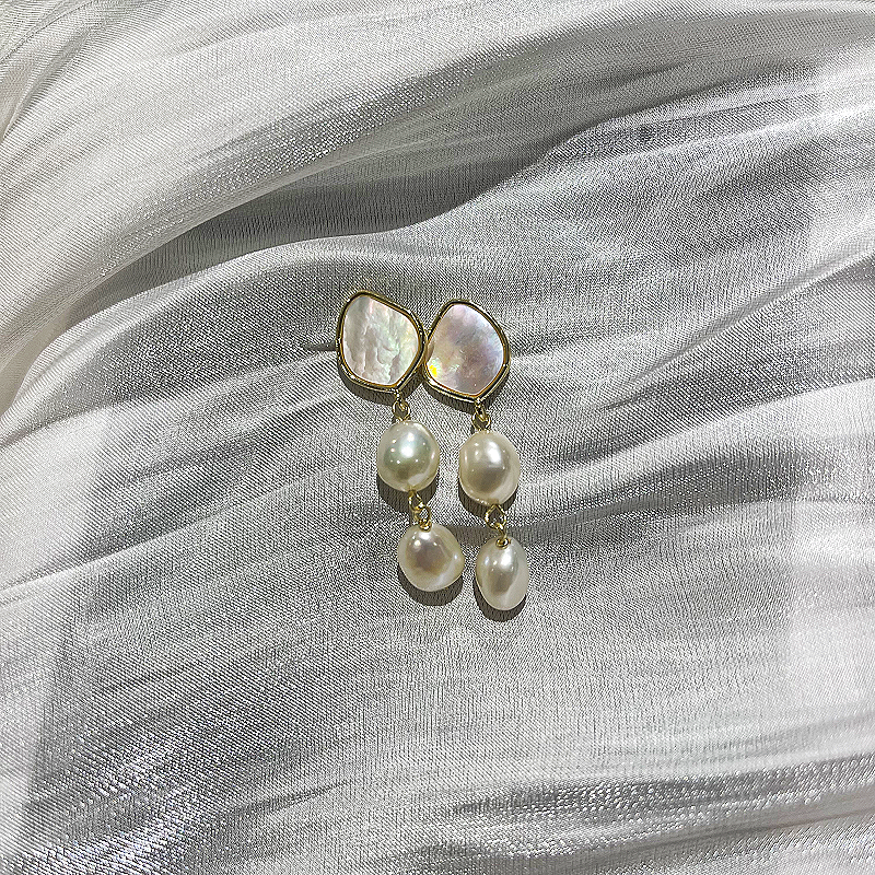 Pearl Drop Earrings Jasmine