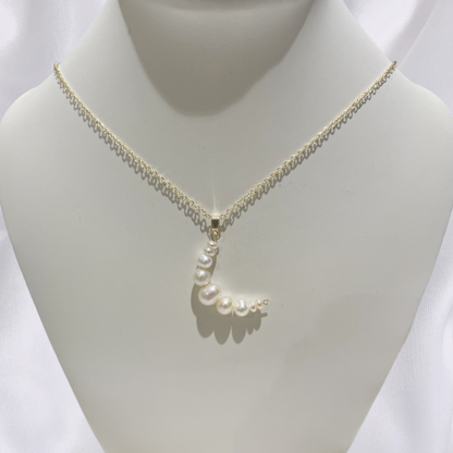 Mermaid Pearl Pendant Necklace Arista model display image