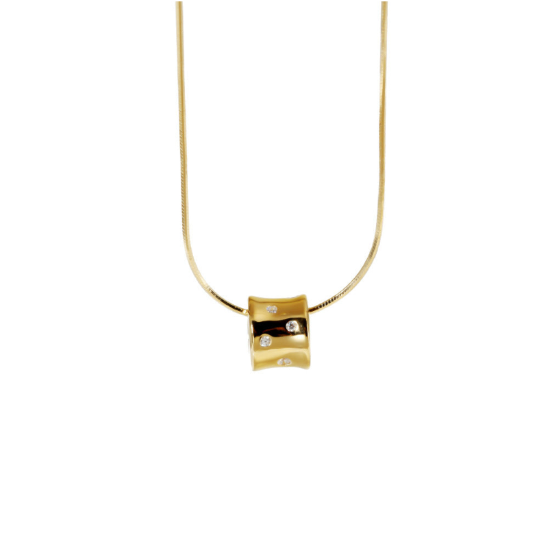 This is a product image of yvonne necklace