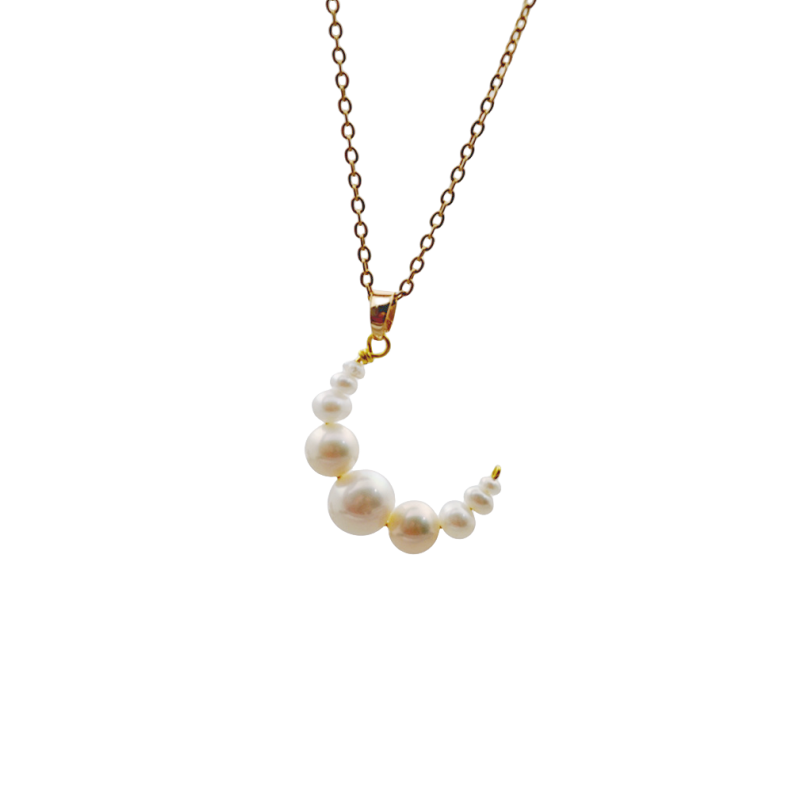 Mermaid Pearl Pendant Necklace Arista in white background