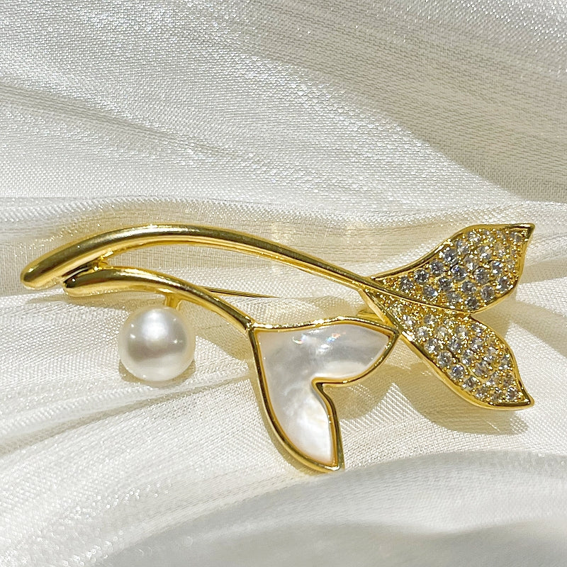 Pearl Brooch Nerissa